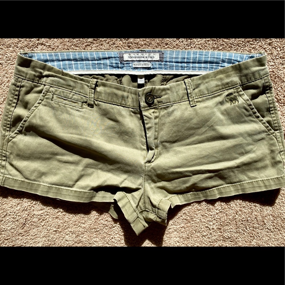 Abercrombie & Fitch Tan Perfect Fit Shorts